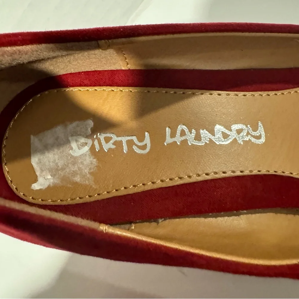 Dirty Laundry preowned but